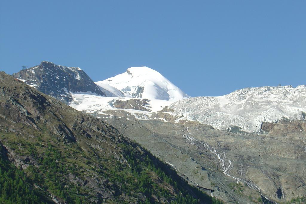 Apartmenthaus Holiday Saas-Fee Exterior foto